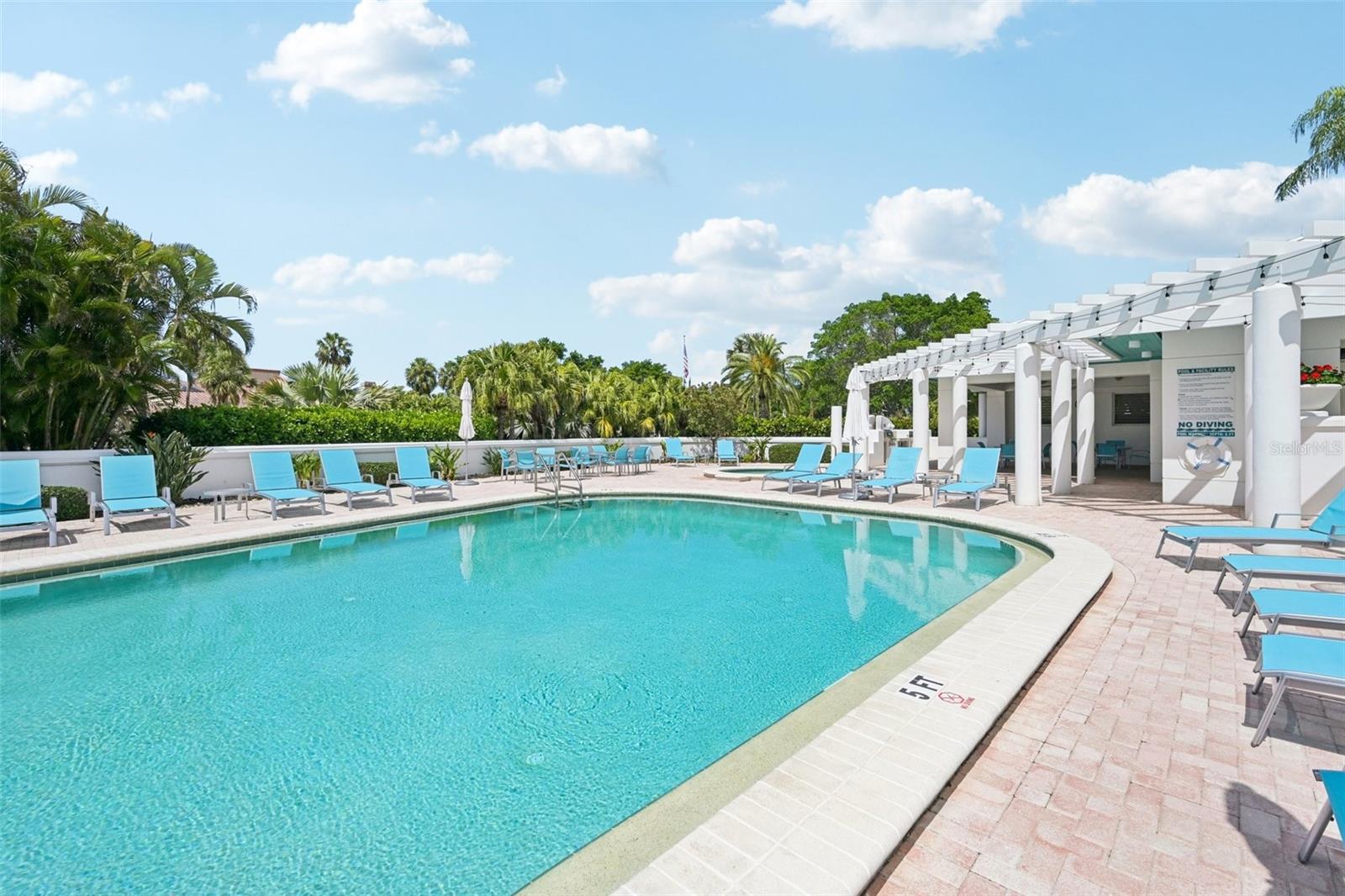 2450 HARBOURSIDE DR #244, LONGBOAT KEY, FL, 34228