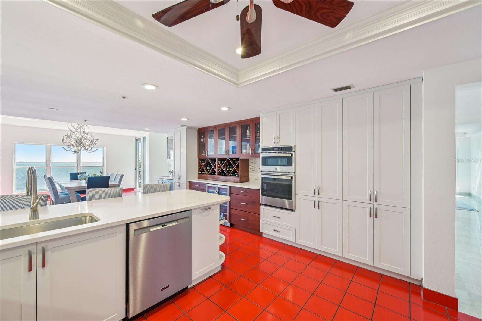 2450 HARBOURSIDE DR #244, LONGBOAT KEY, FL, 34228