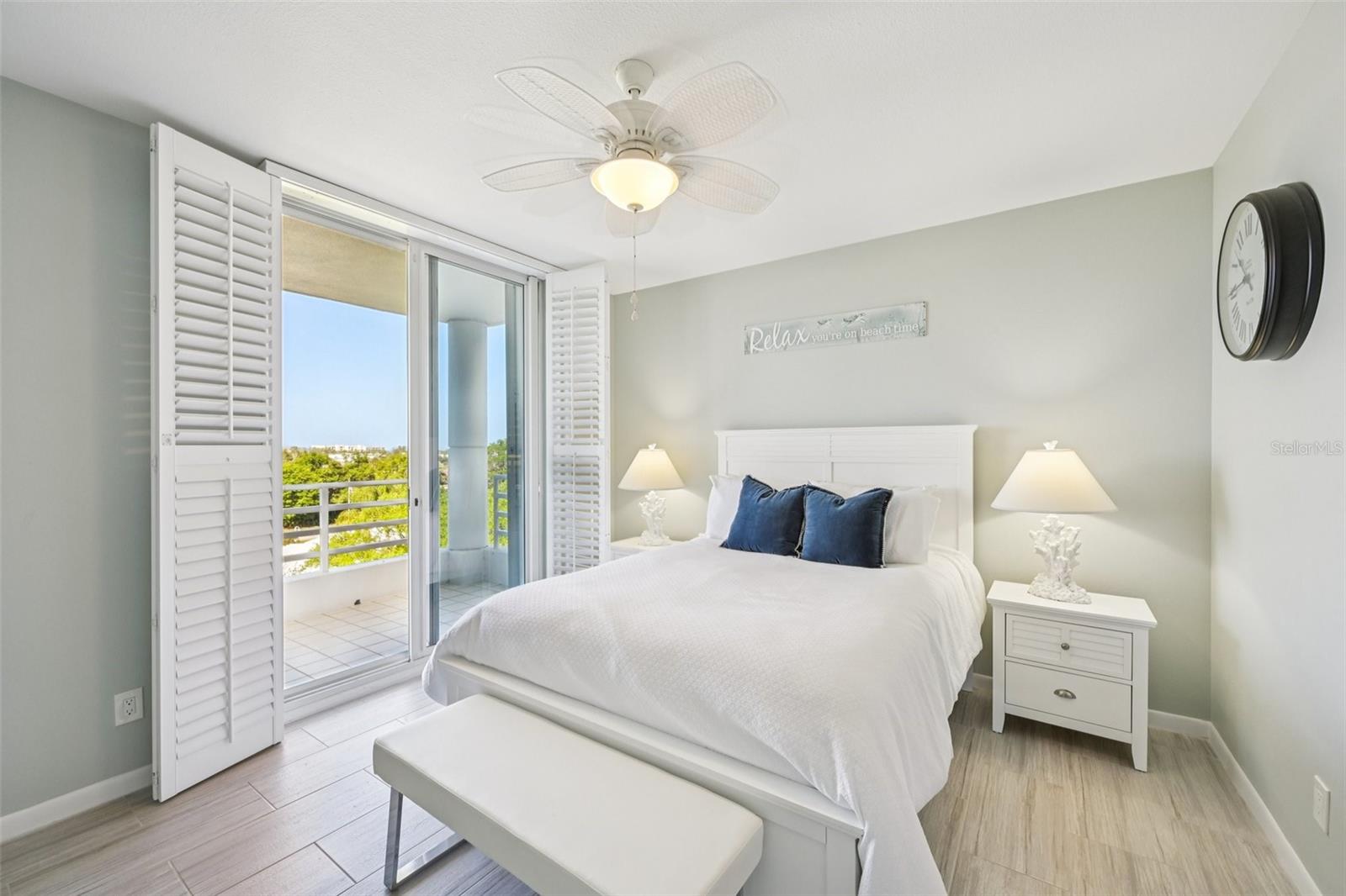 2450 HARBOURSIDE DR #244, LONGBOAT KEY, FL, 34228
