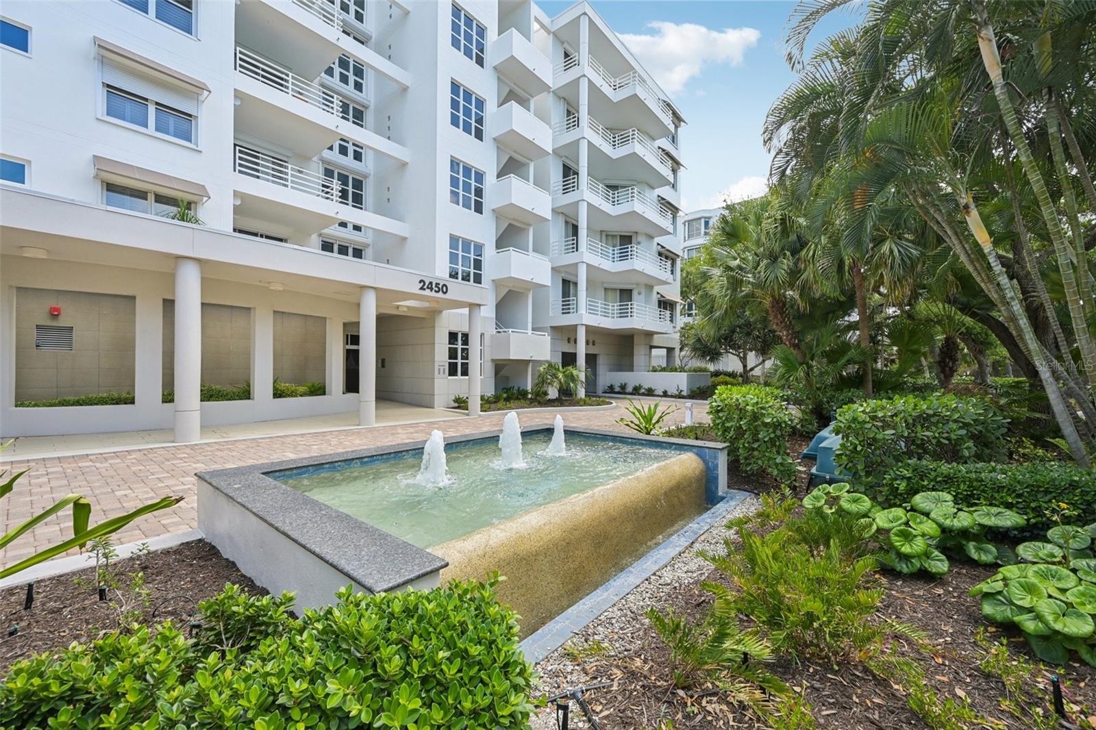 2450 HARBOURSIDE DR #244, LONGBOAT KEY, FL, 34228
