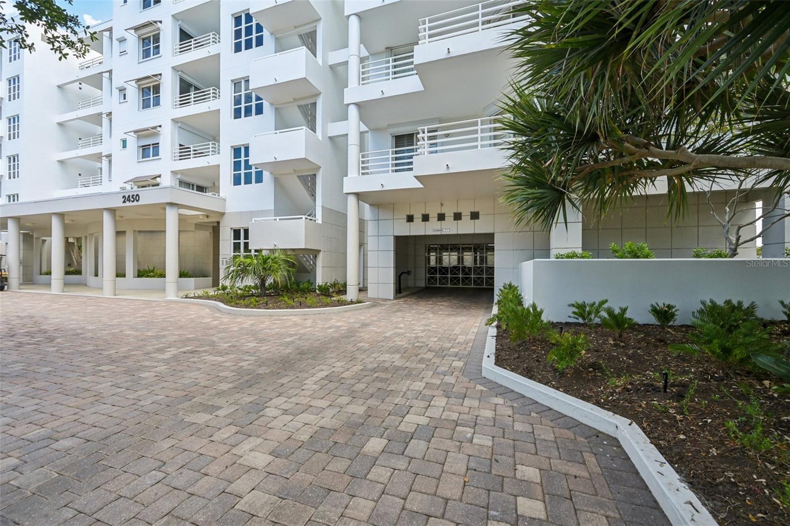 2450 HARBOURSIDE DR #244, LONGBOAT KEY, FL, 34228