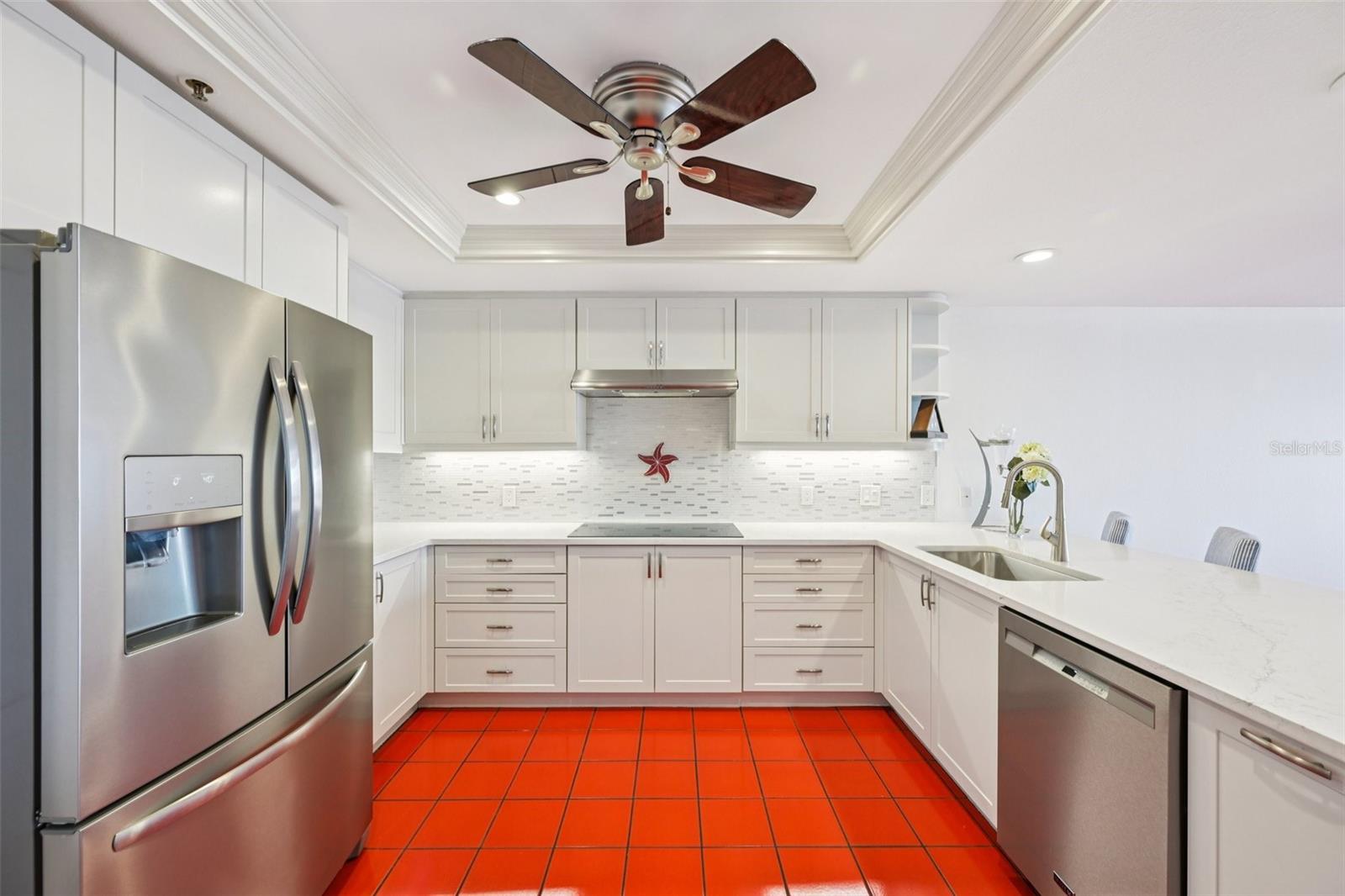 2450 HARBOURSIDE DR #244, LONGBOAT KEY, FL, 34228