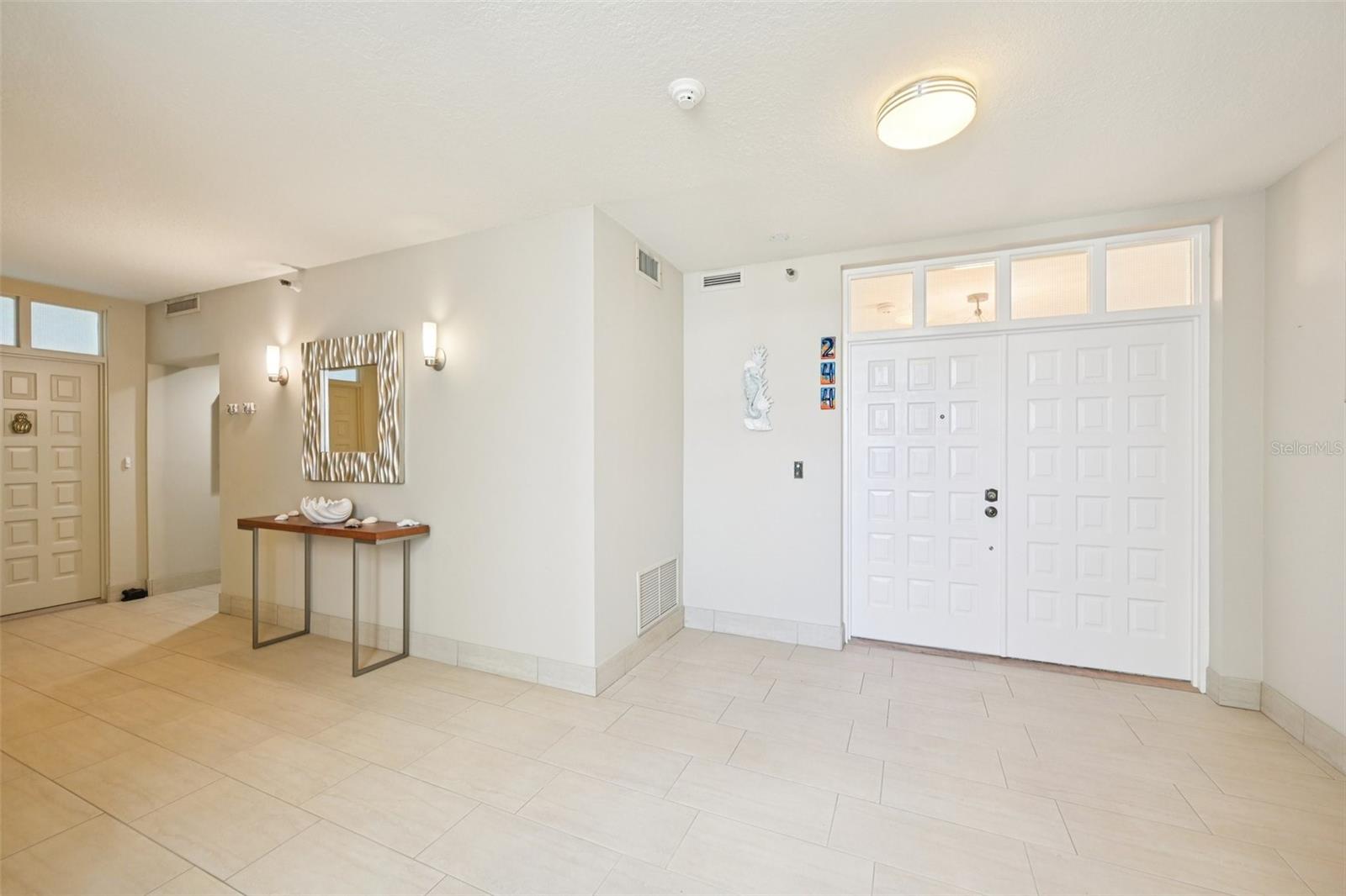 2450 HARBOURSIDE DR #244, LONGBOAT KEY, FL, 34228