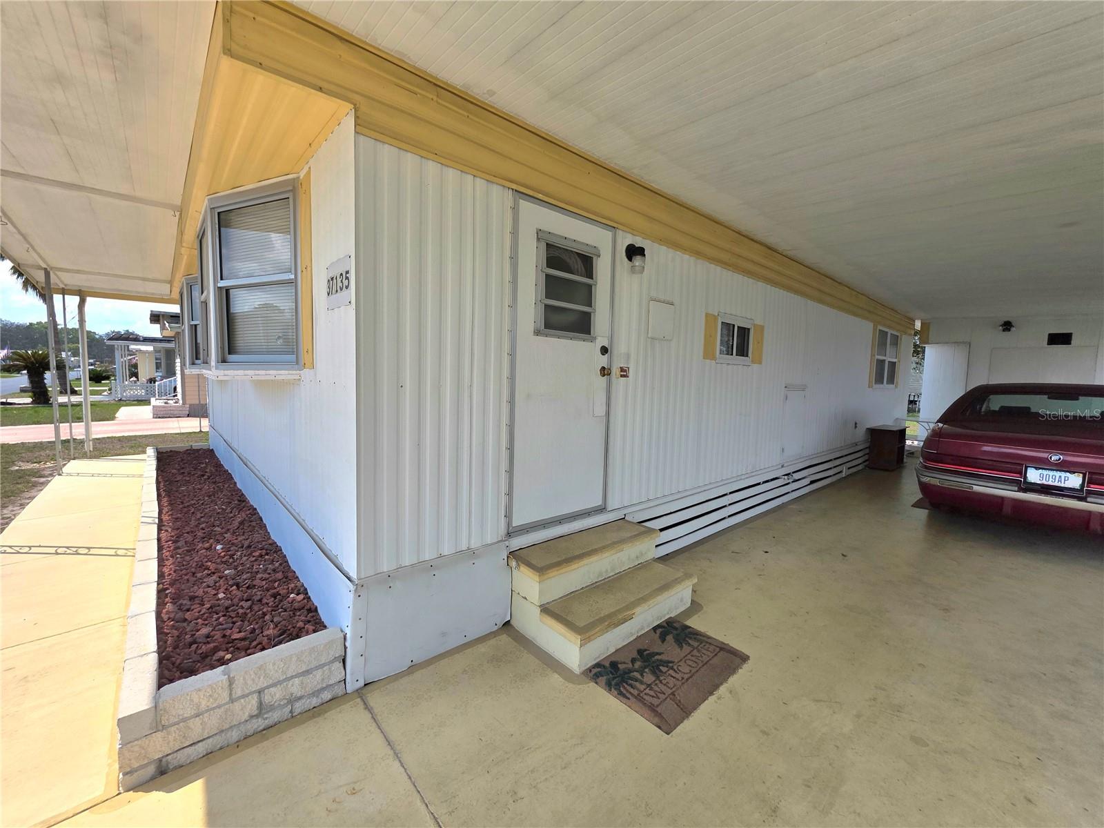 37135 SANDRA AVE, ZEPHYRHILLS, FL, 33542