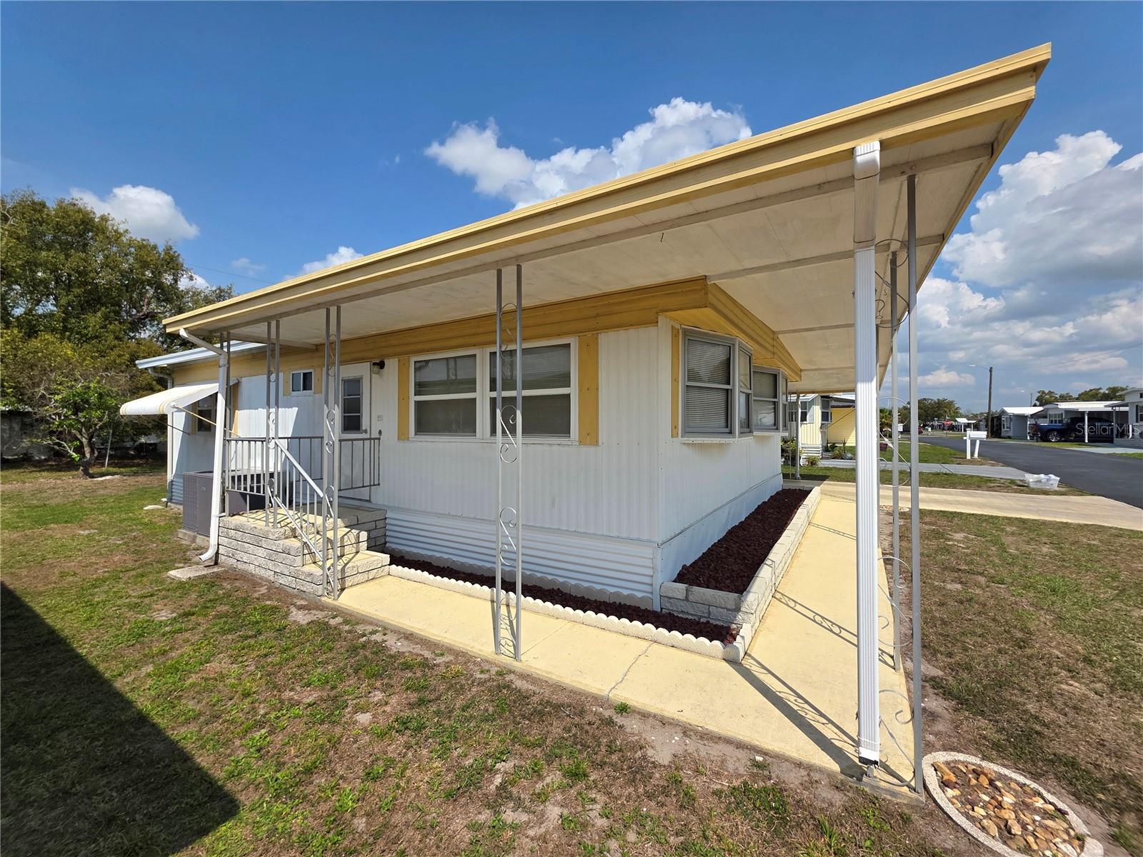 37135 SANDRA AVE, ZEPHYRHILLS, FL, 33542