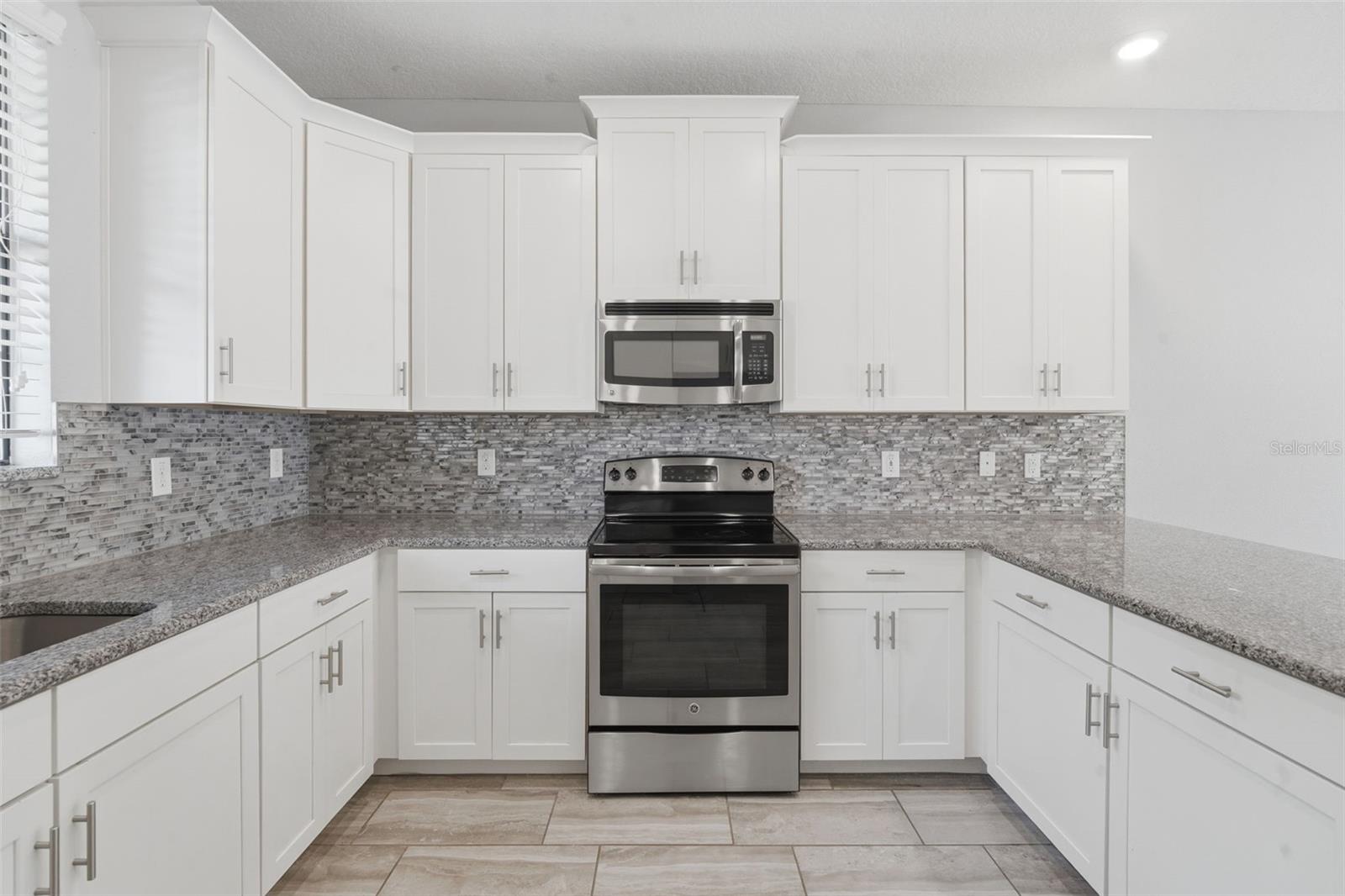1341 SHINNECOCK HILLS DR, DAVENPORT, FL, 33896
