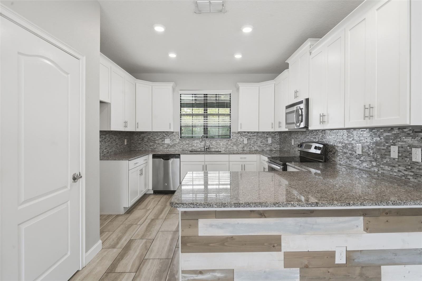 1341 SHINNECOCK HILLS DR, DAVENPORT, FL, 33896
