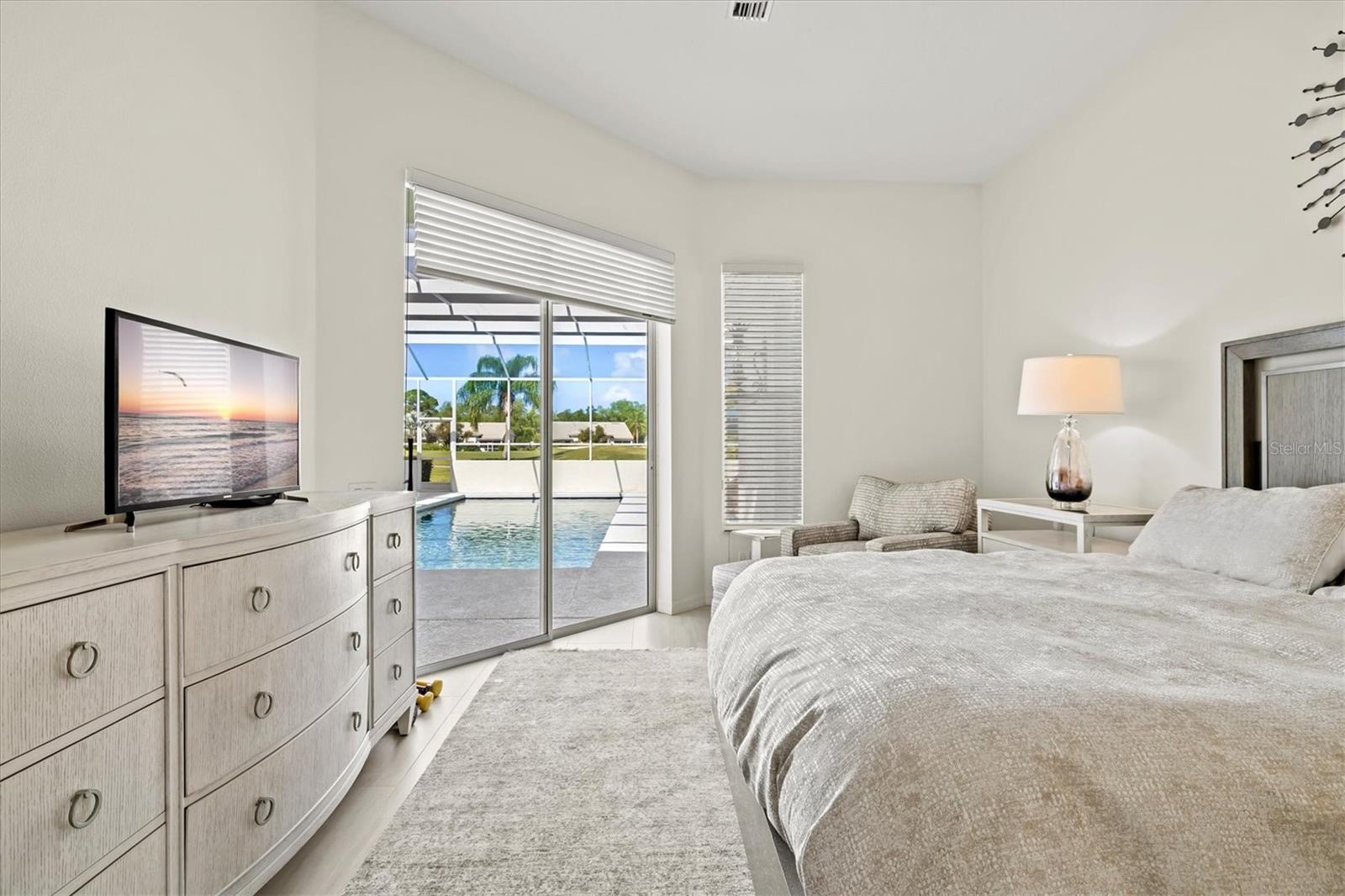 7857 WILTON CRESCENT CIR, UNIVERSITY PARK, FL, 34201