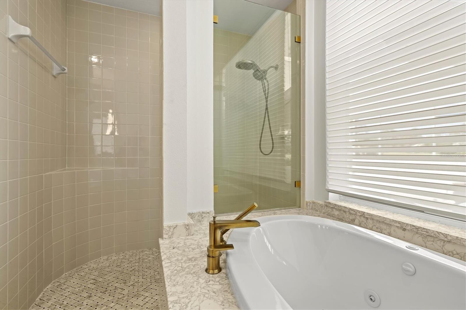 7857 WILTON CRESCENT CIR, UNIVERSITY PARK, FL, 34201