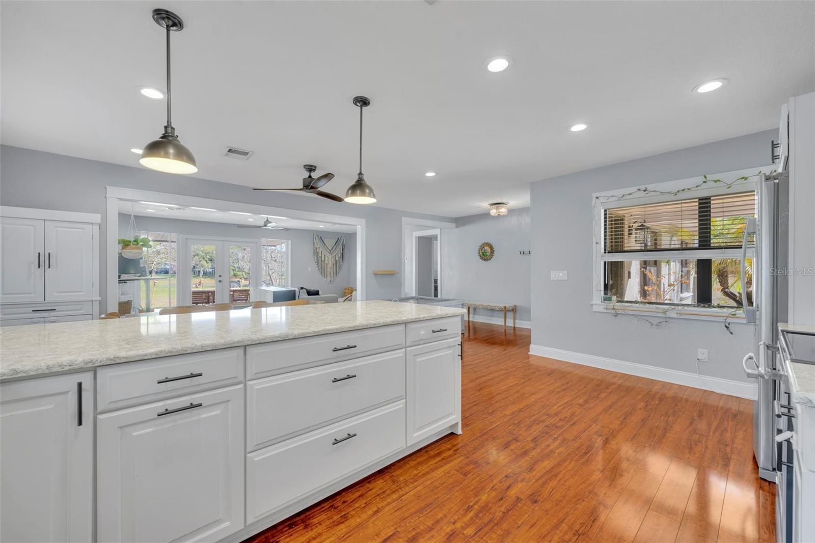 1081 LAKE WELDONA DR, ORLANDO, FL, 32806