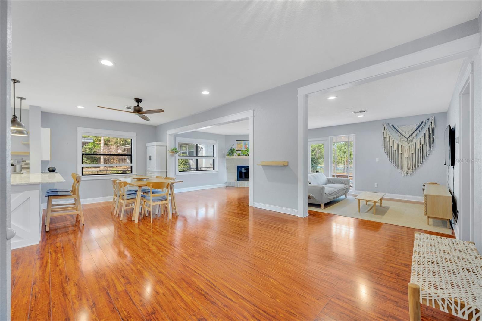 1081 LAKE WELDONA DR, ORLANDO, FL, 32806