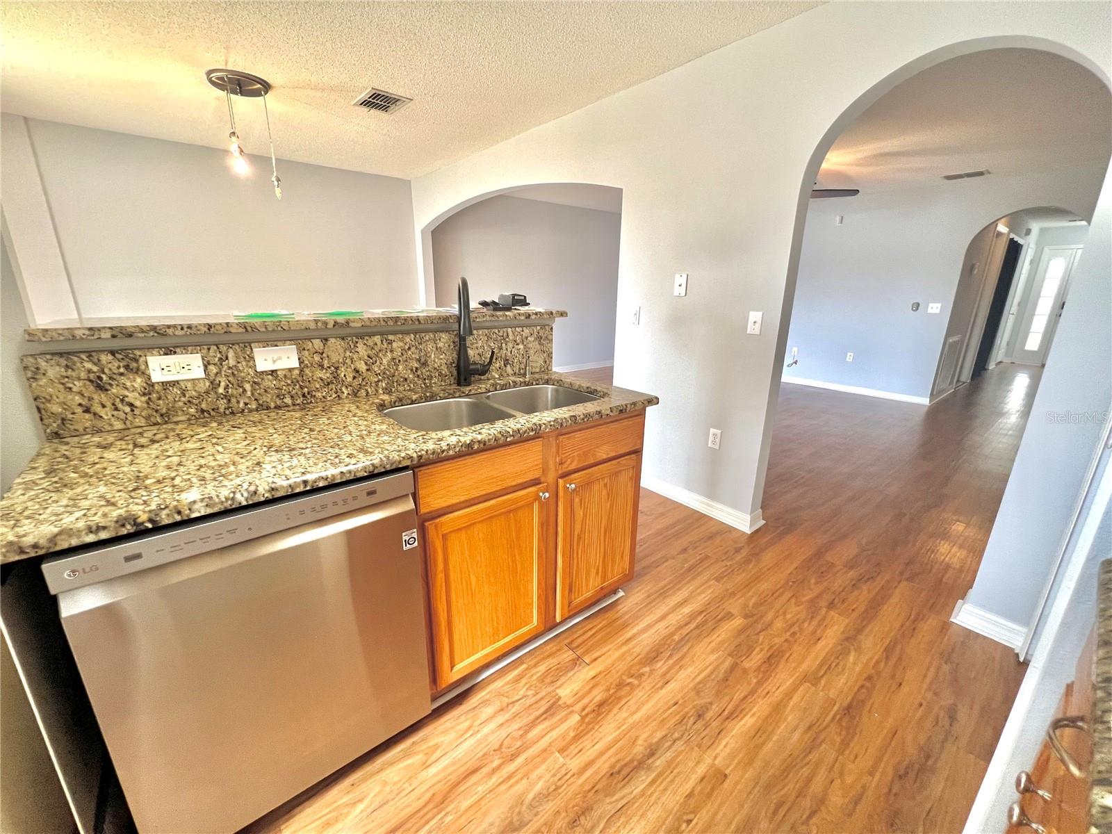 4679 ASHBURN SQUARE DR, TAMPA, FL, 33610