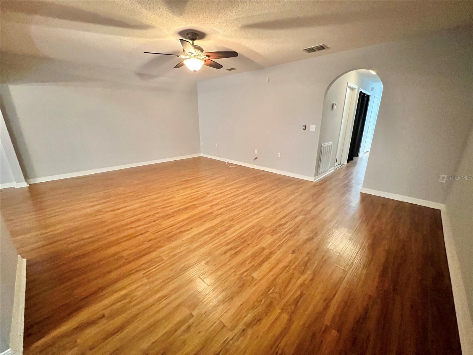 4679 ASHBURN SQUARE DR, TAMPA, FL, 33610