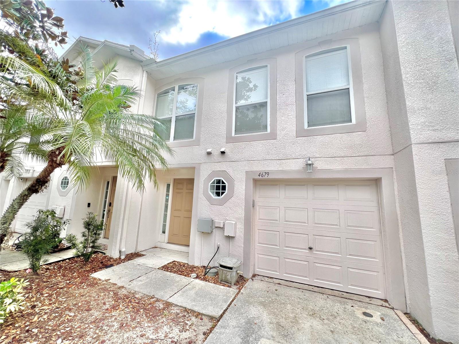 4679 ASHBURN SQUARE DR, TAMPA, FL, 33610