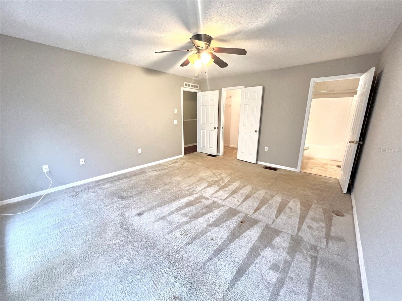 4679 ASHBURN SQUARE DR, TAMPA, FL, 33610