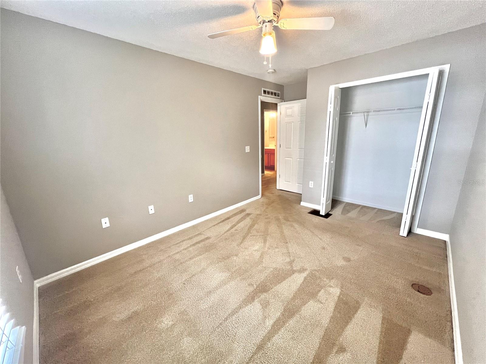 4679 ASHBURN SQUARE DR, TAMPA, FL, 33610