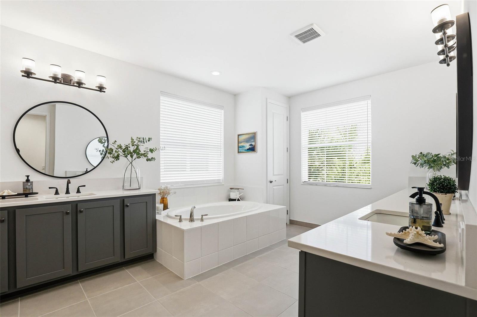 32490 TREE OF LIFE AVE, WESLEY CHAPEL, FL, 33543