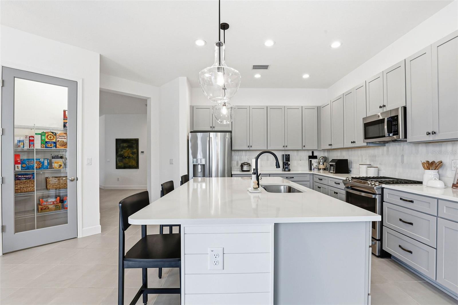32490 TREE OF LIFE AVE, WESLEY CHAPEL, FL, 33543