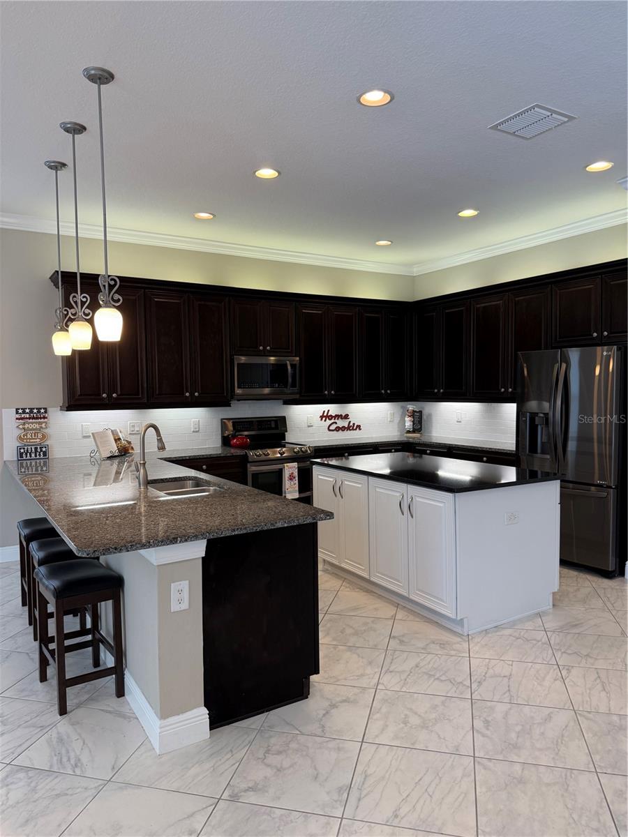 16015 CAPE CORAL DR, WIMAUMA, FL, 33598