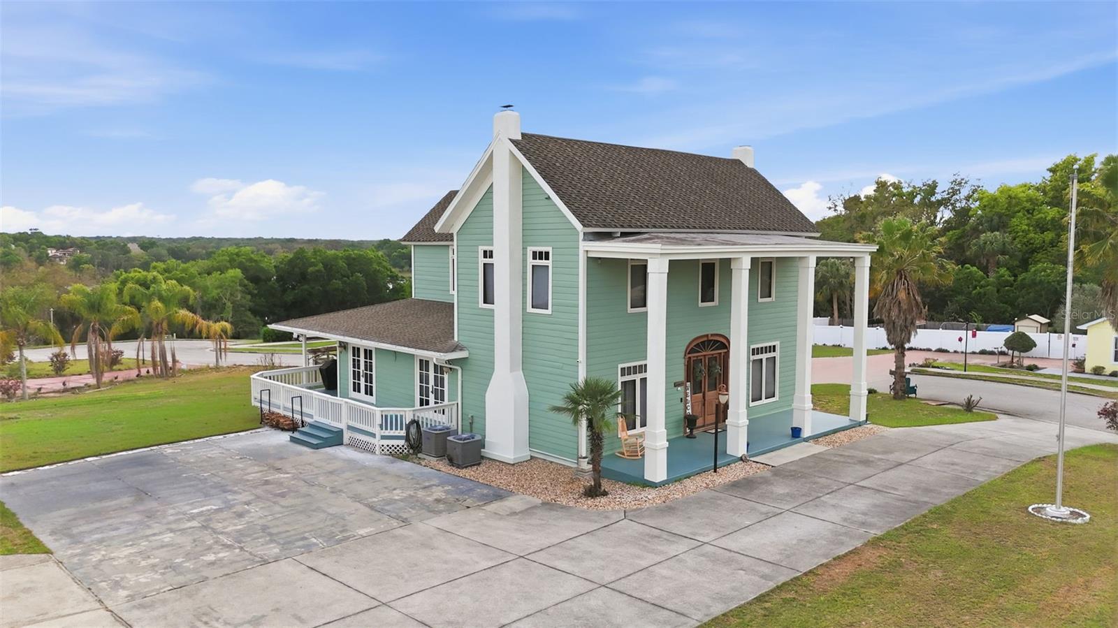 835 BUTCH CASSIDY LN, EUSTIS, FL, 32726