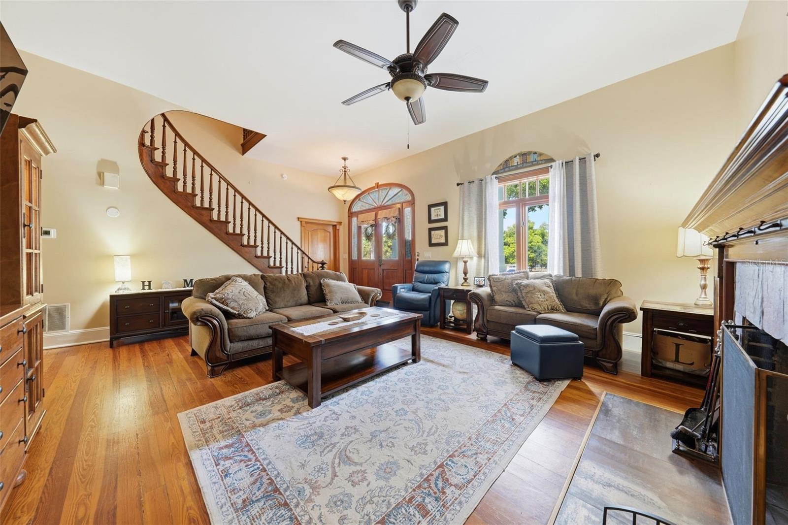 835 BUTCH CASSIDY LN, EUSTIS, FL, 32726