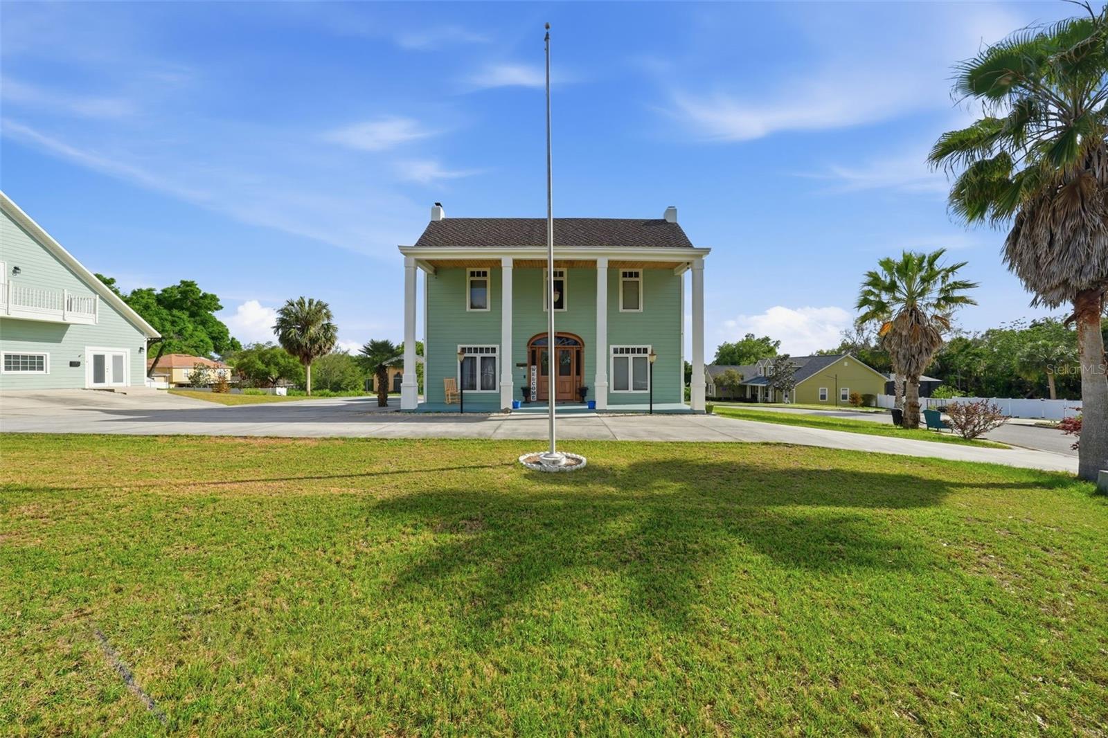 835 BUTCH CASSIDY LN, EUSTIS, FL, 32726
