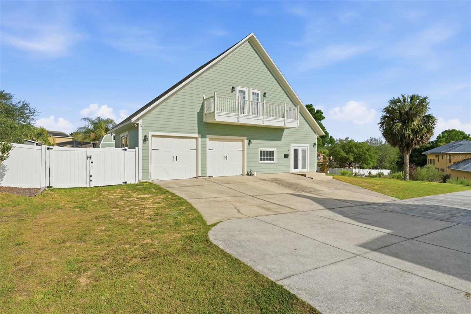 835 BUTCH CASSIDY LN, EUSTIS, FL, 32726