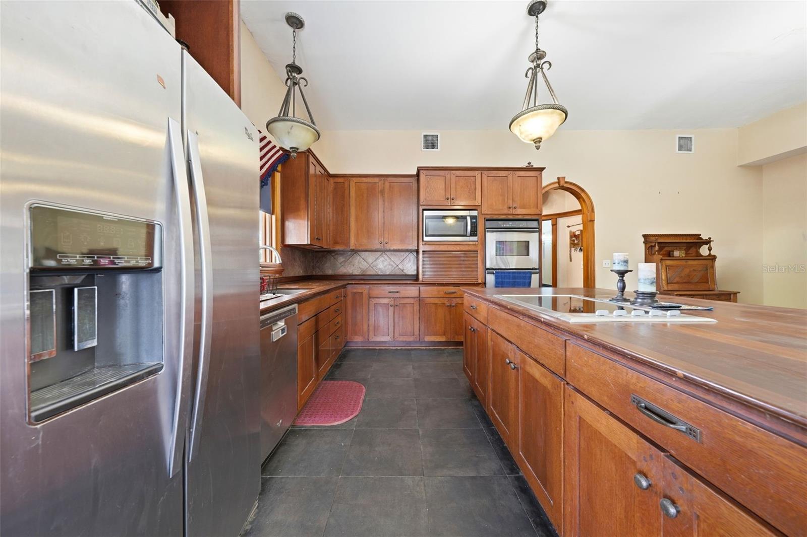 835 BUTCH CASSIDY LN, EUSTIS, FL, 32726