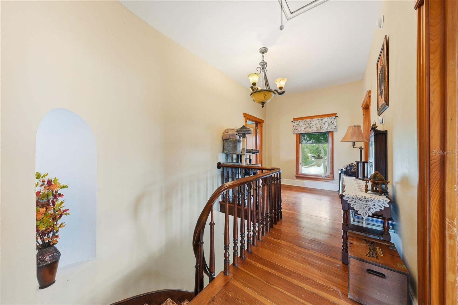 835 BUTCH CASSIDY LN, EUSTIS, FL, 32726