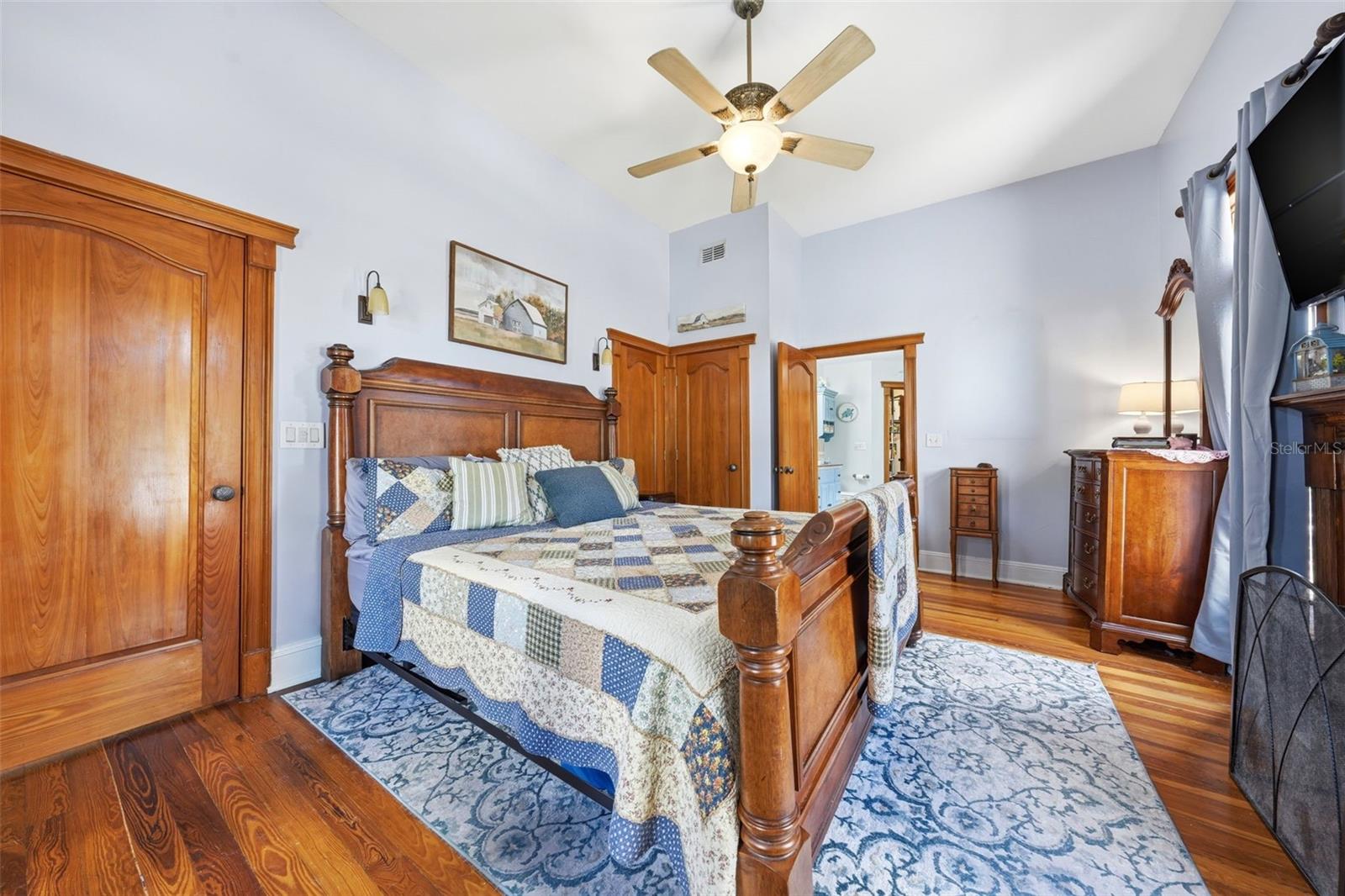 835 BUTCH CASSIDY LN, EUSTIS, FL, 32726
