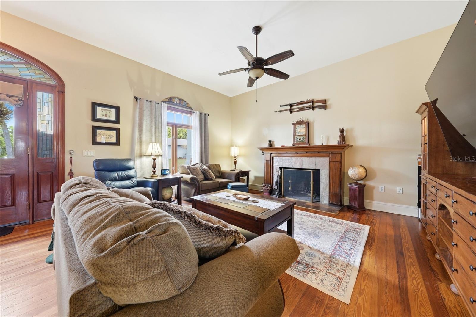 835 BUTCH CASSIDY LN, EUSTIS, FL, 32726