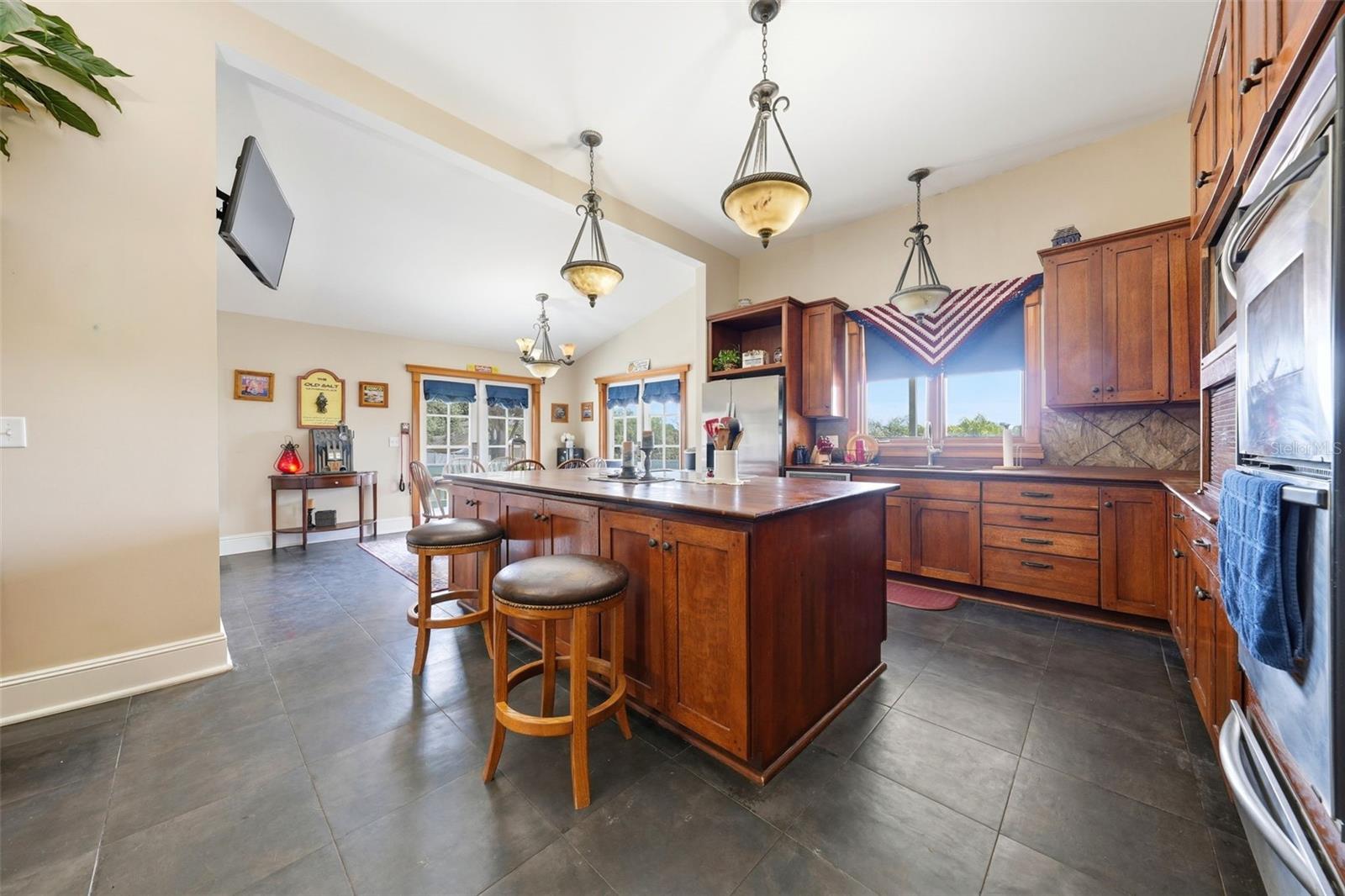 835 BUTCH CASSIDY LN, EUSTIS, FL, 32726