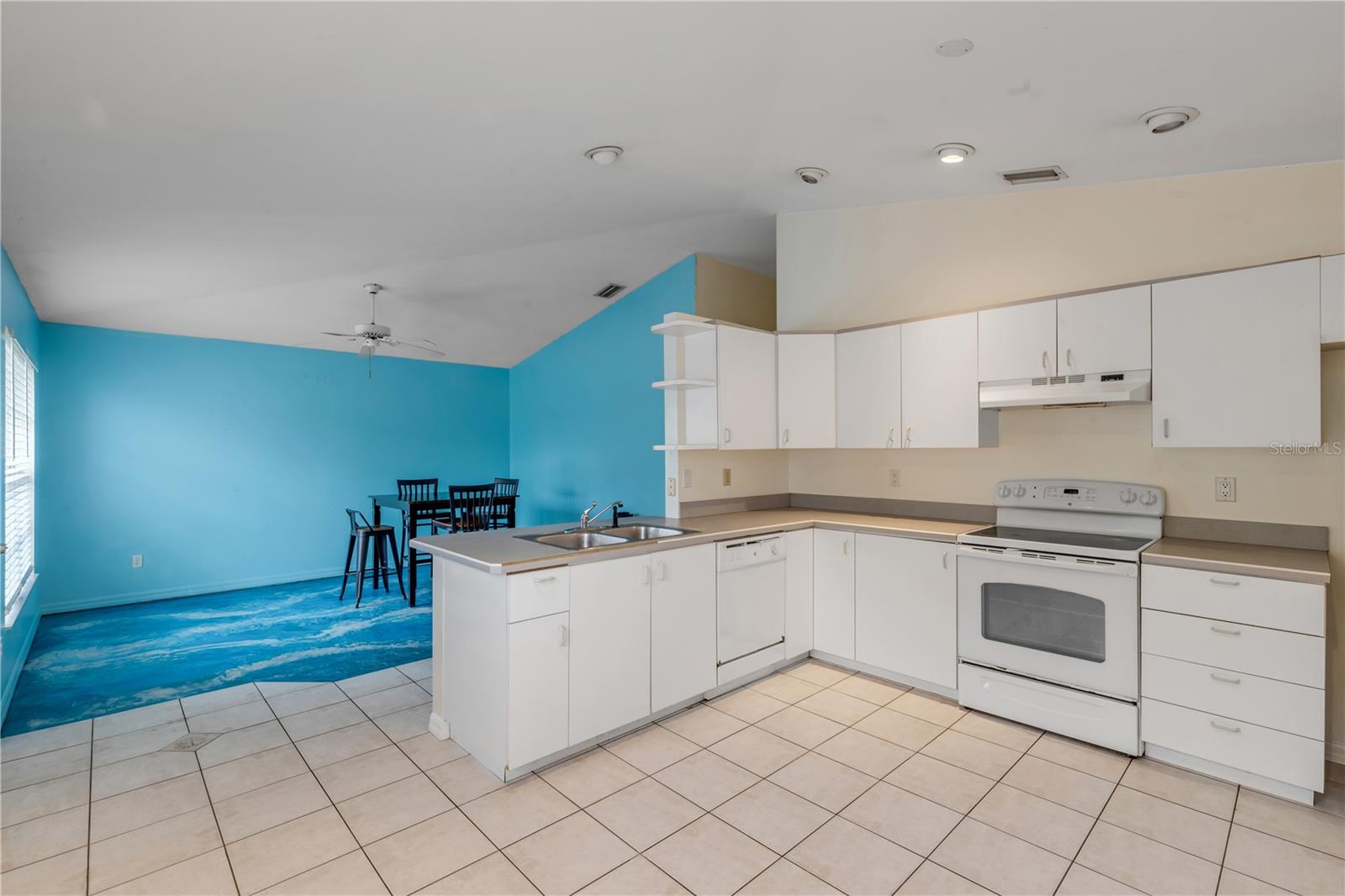 711 RIVER OAKS CIR, NEW SMYRNA BEACH, FL, 32169