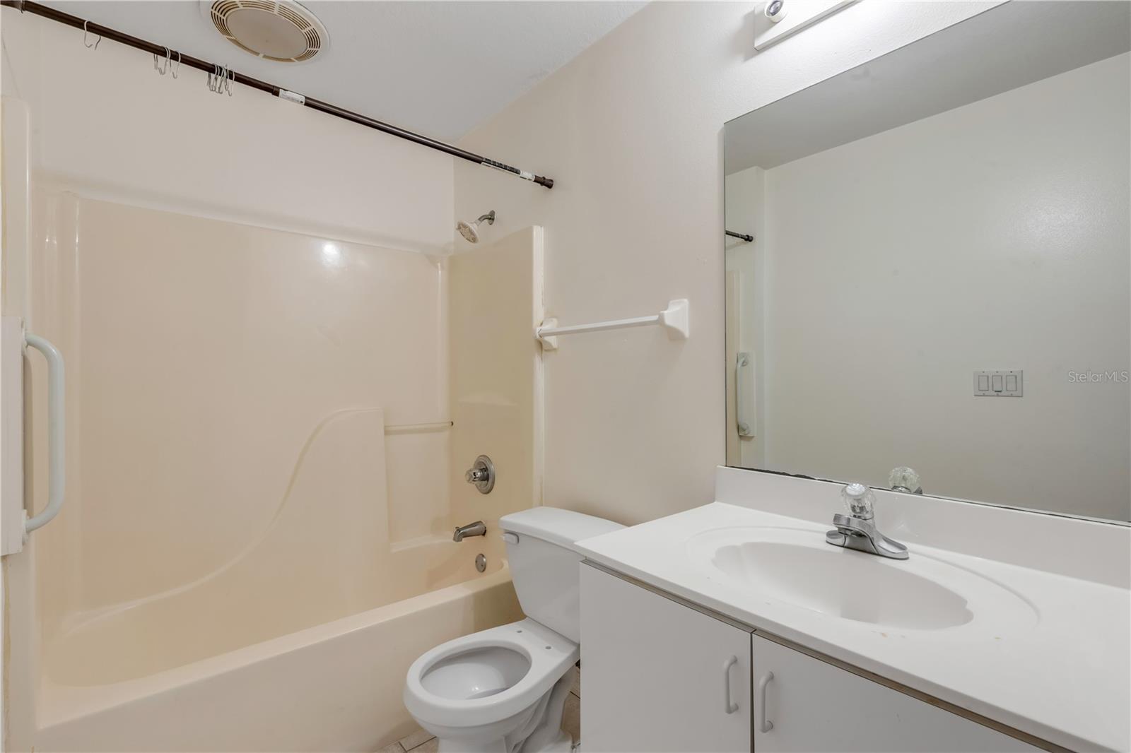 711 RIVER OAKS CIR, NEW SMYRNA BEACH, FL, 32169