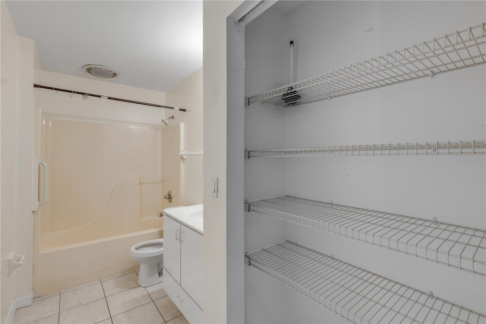 711 RIVER OAKS CIR, NEW SMYRNA BEACH, FL, 32169