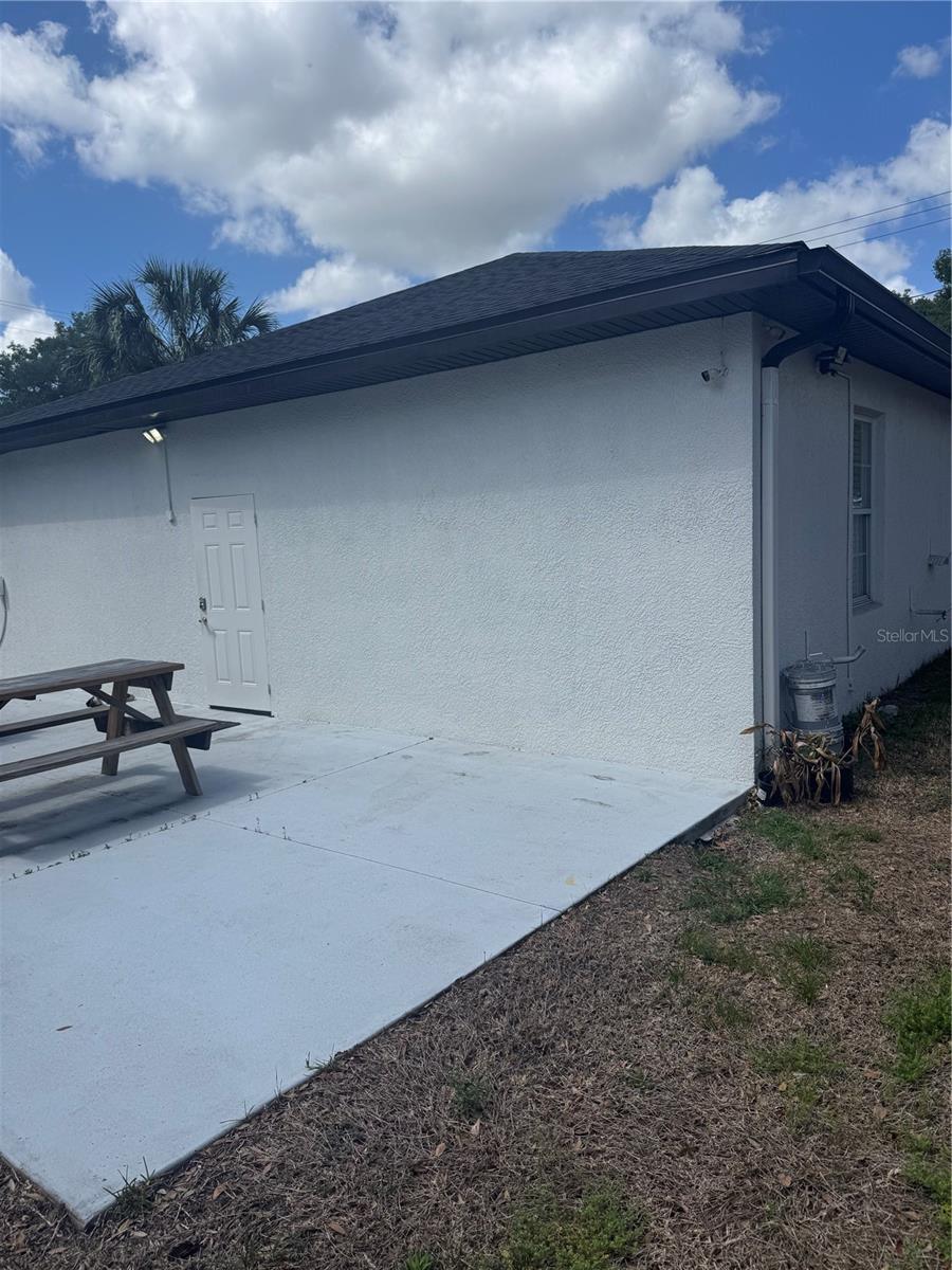 8205 N 12TH ST, TAMPA, FL, 33604