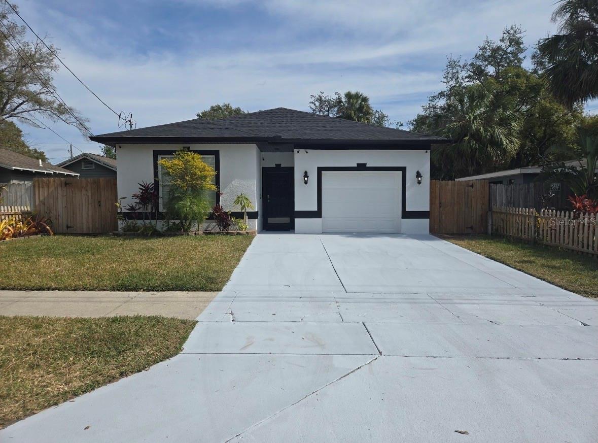 8205 N 12TH ST, TAMPA, FL, 33604
