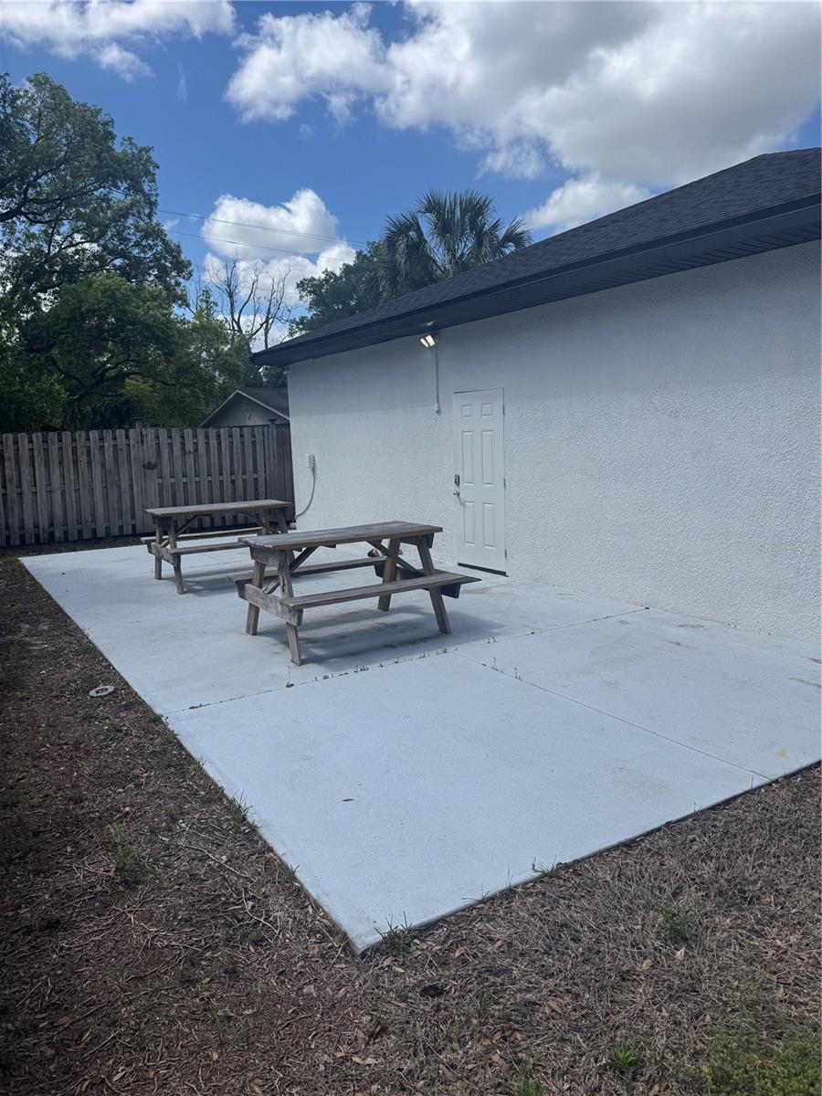 8205 N 12TH ST, TAMPA, FL, 33604