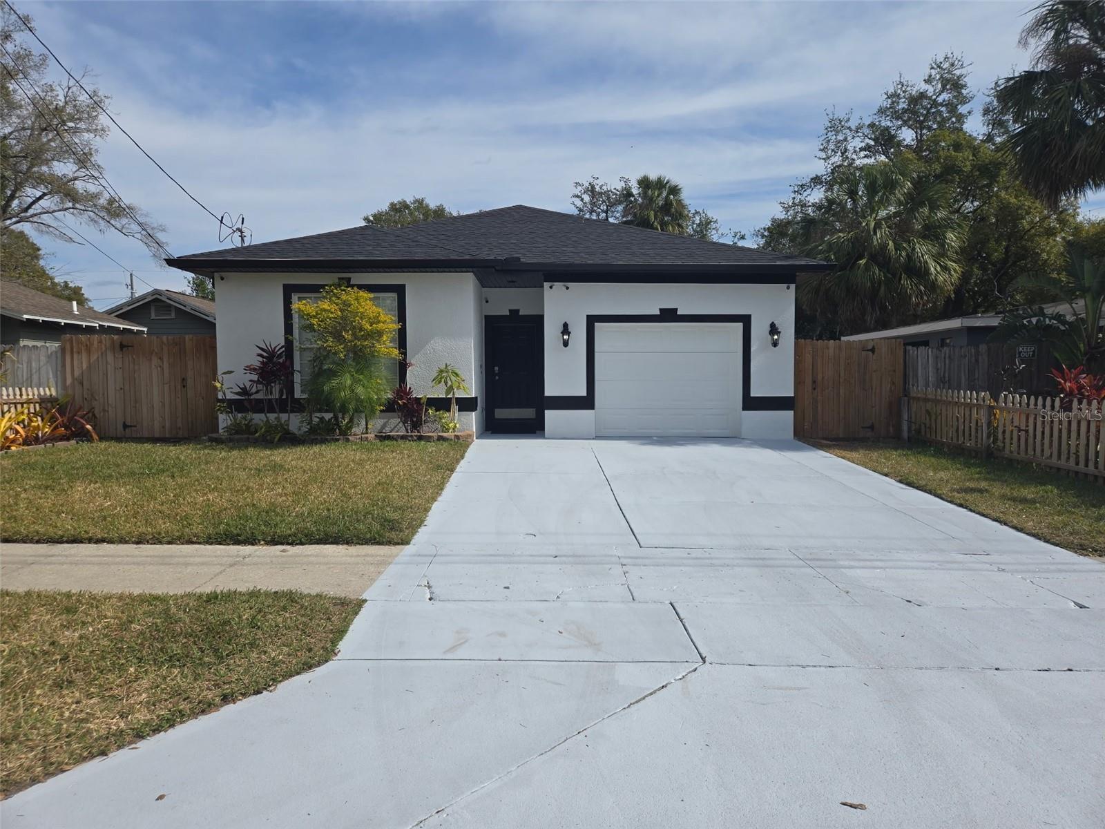 8205 N 12TH ST, TAMPA, FL, 33604