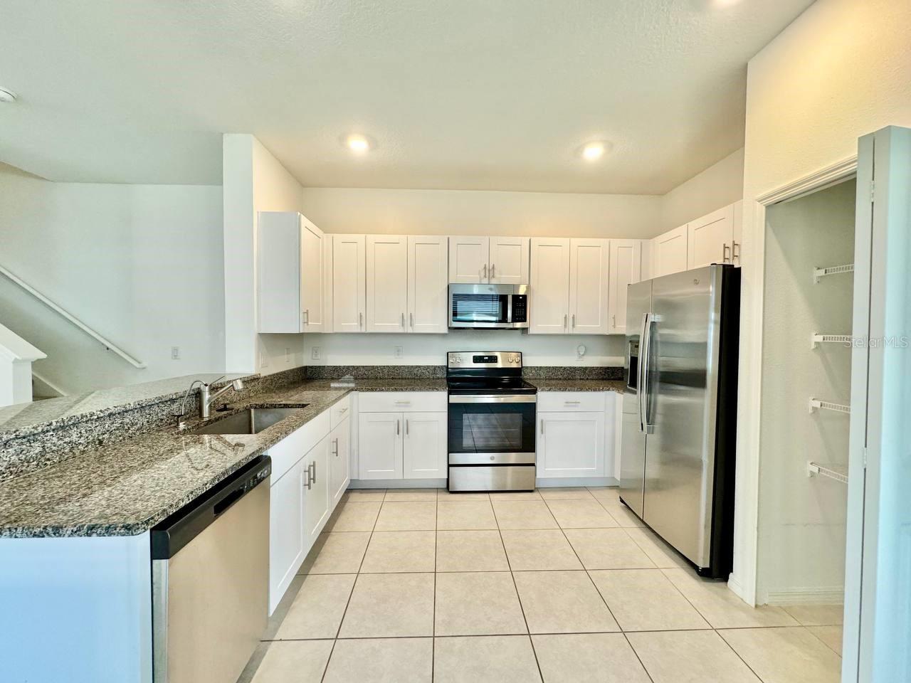 6093 ACARA LN, LAND O LAKES, FL, 34638