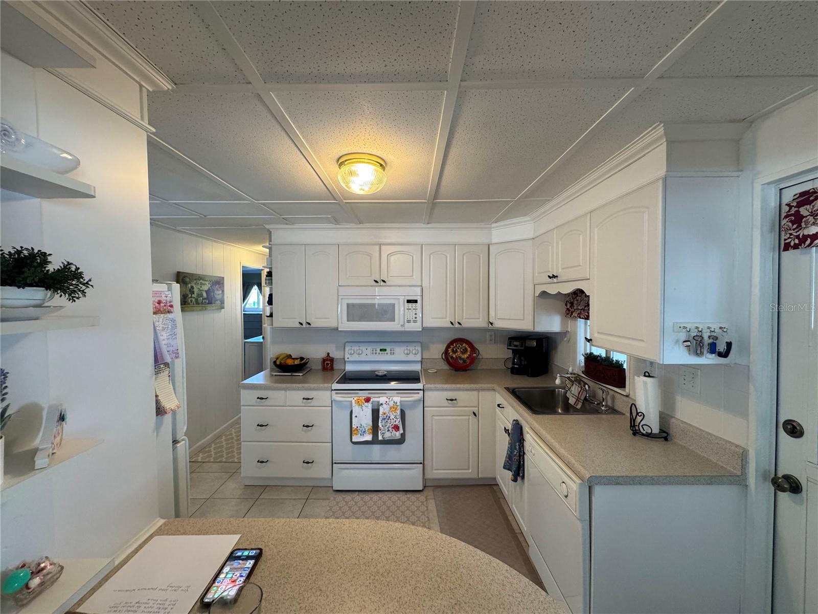 611 IRIS DRIVE, VENICE, FL, 34293