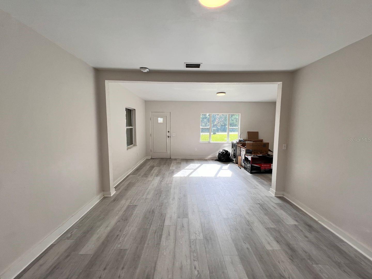 107 OAKLAND DR, DELAND, FL, 32720