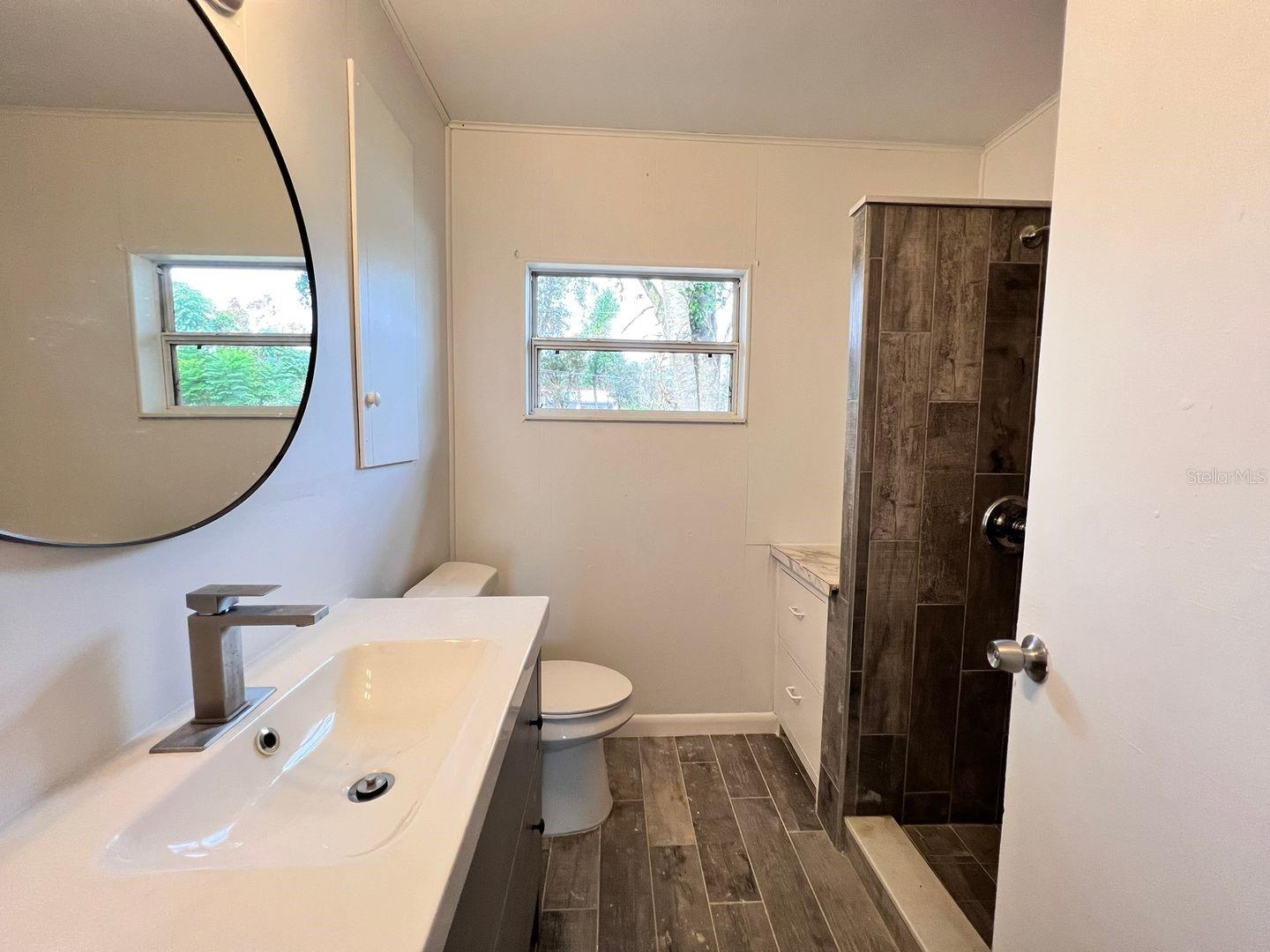 107 OAKLAND DR, DELAND, FL, 32720