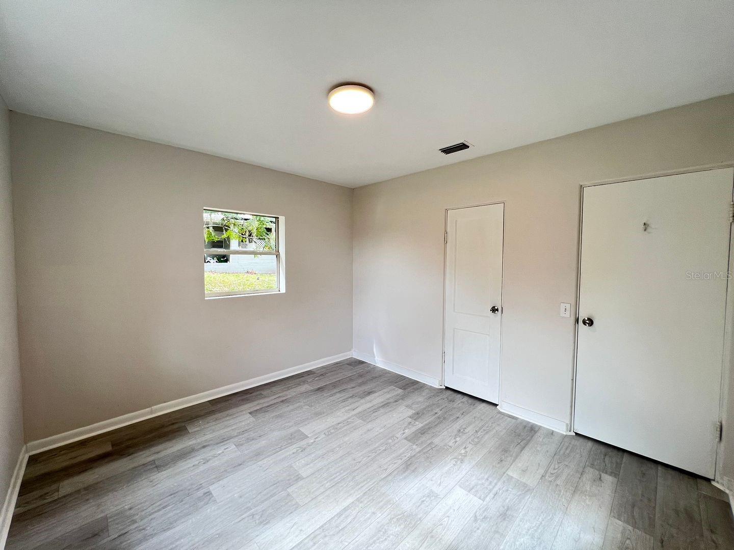 107 OAKLAND DR, DELAND, FL, 32720