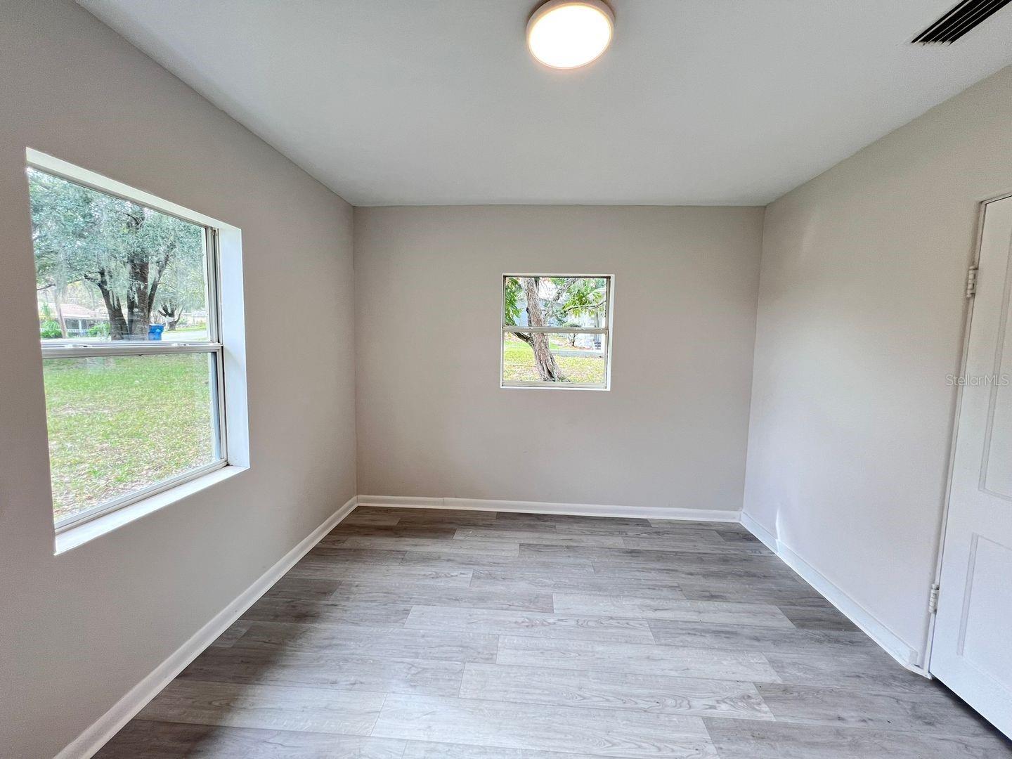 107 OAKLAND DR, DELAND, FL, 32720