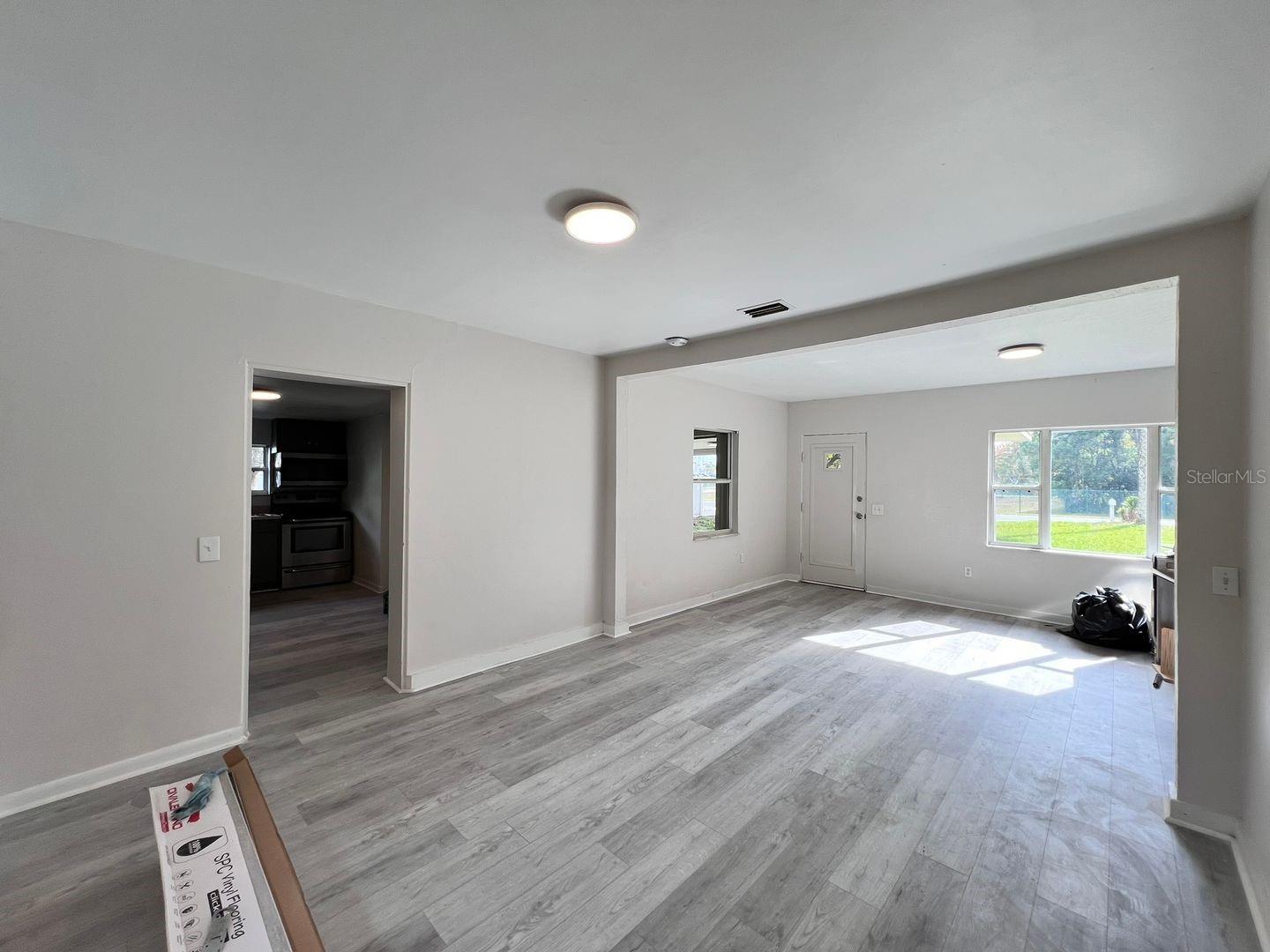 107 OAKLAND DR, DELAND, FL, 32720