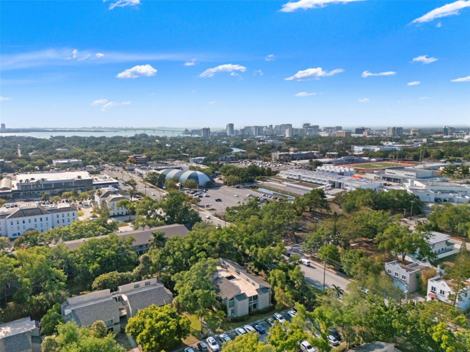 2200 BAHIA VISTA ST #B8, SARASOTA, FL, 34239