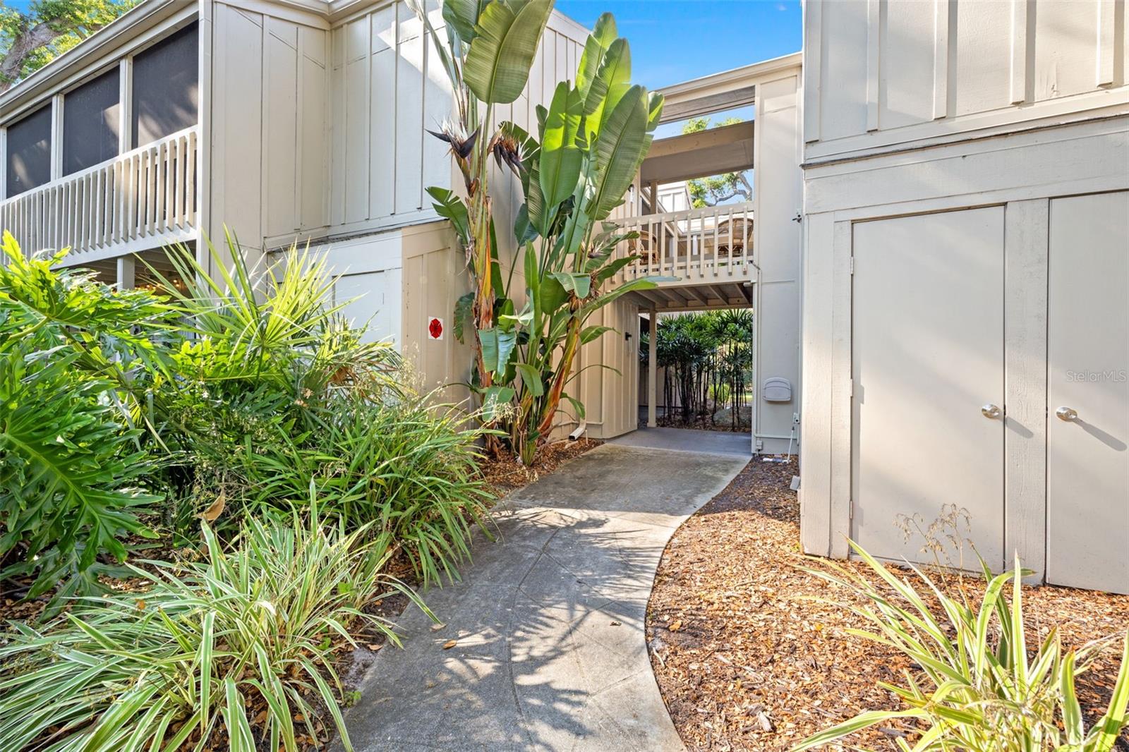 2200 BAHIA VISTA ST #B8, SARASOTA, FL, 34239