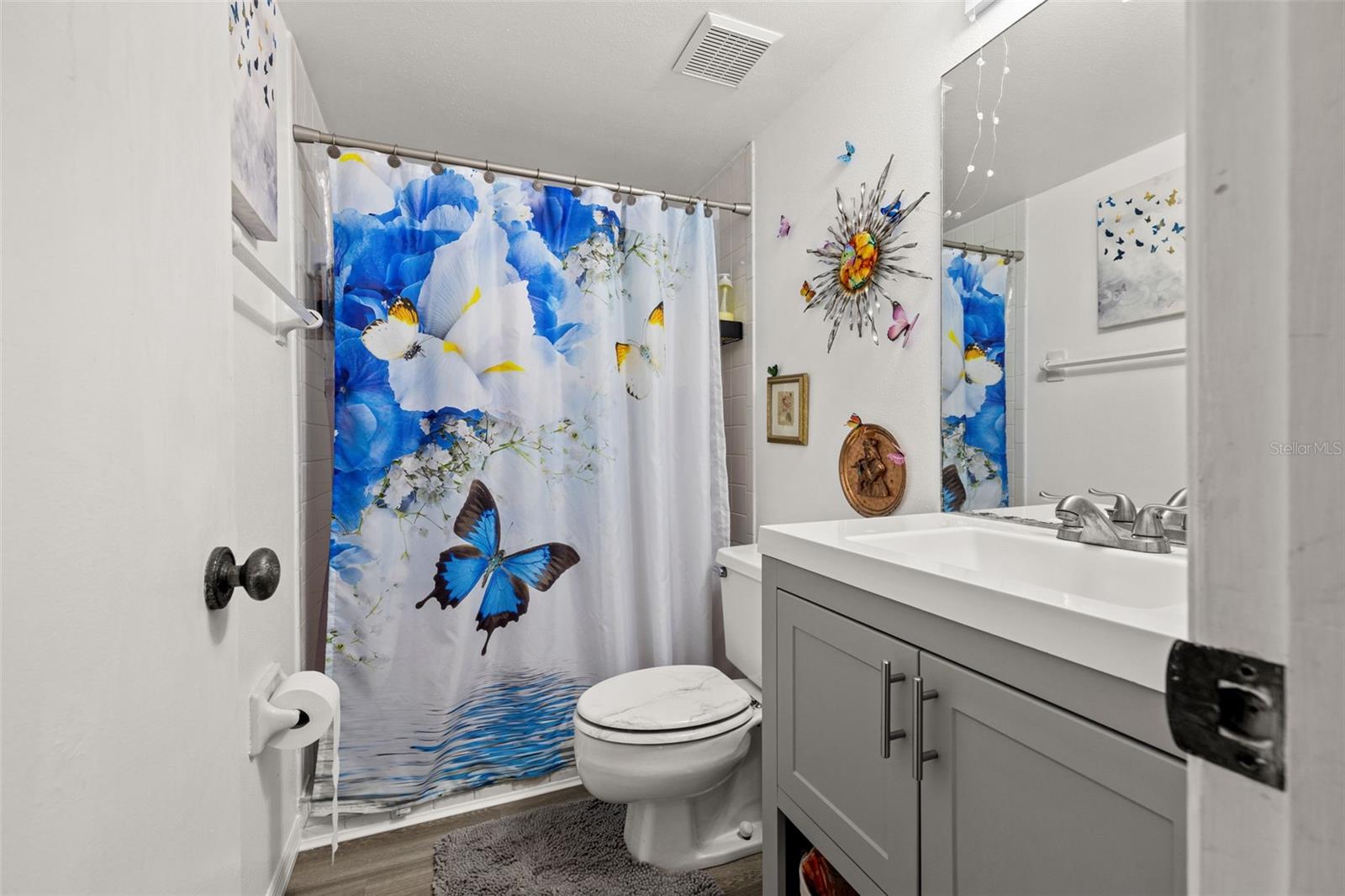 2200 BAHIA VISTA ST #B8, SARASOTA, FL, 34239