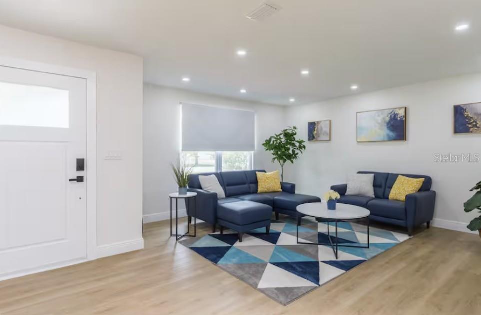 8622 BAYLOR CIR, ORLANDO, FL, 32817